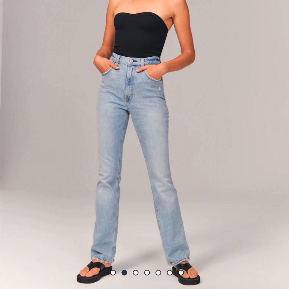 Abercrombie Ultra High Rise Vintage Flare Jean 6 Long